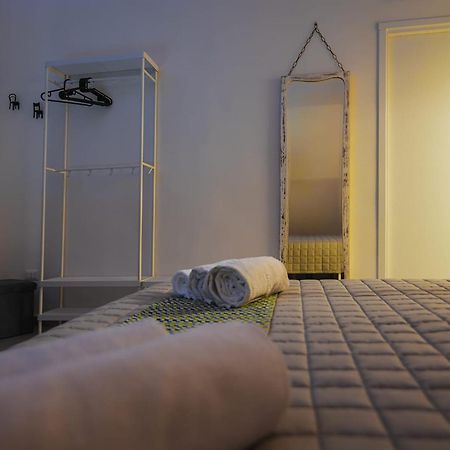 Essenza Suite Siracusa Con Jacuzzi Privata Сиракузы Экстерьер фото