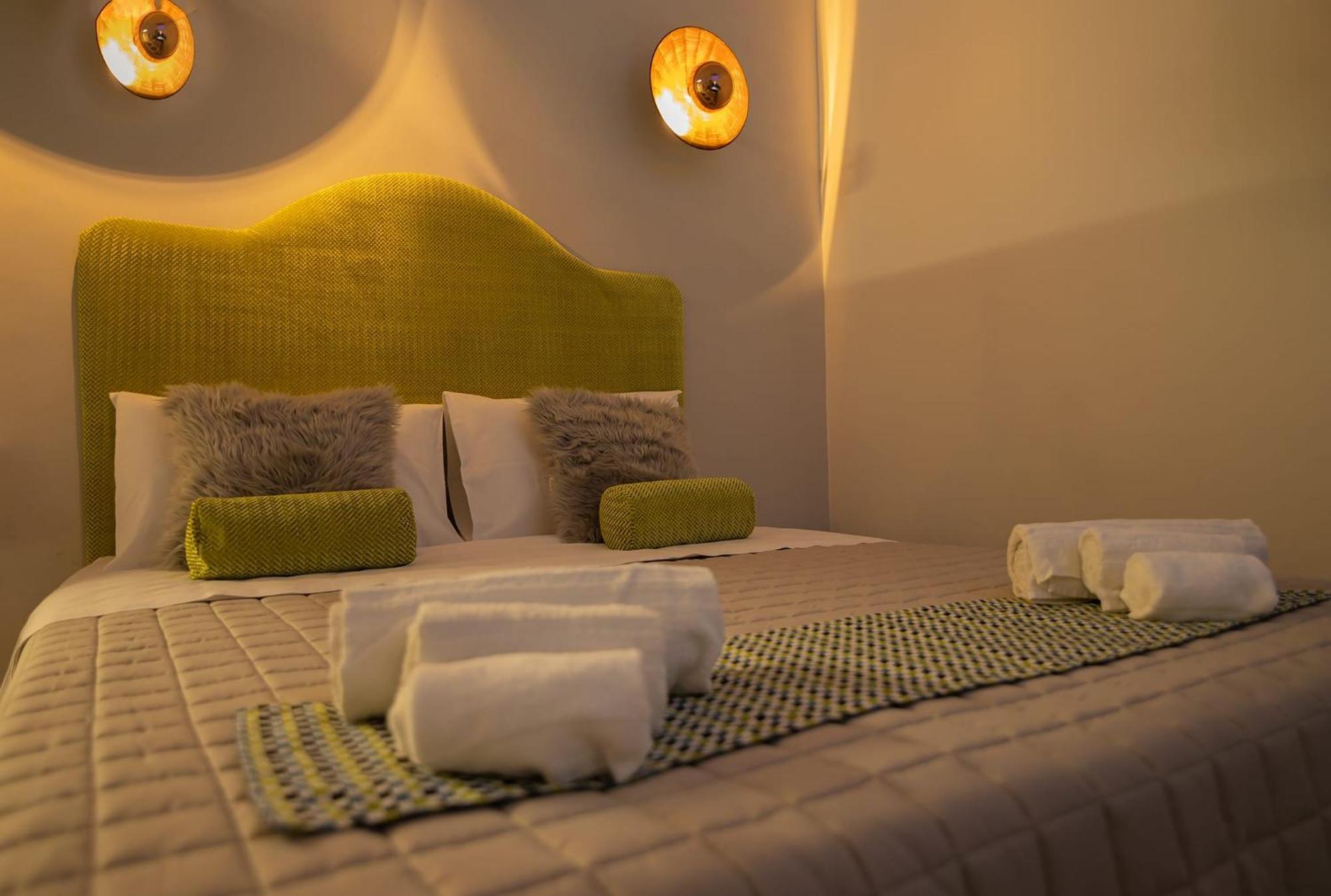 Essenza Suite Siracusa Con Jacuzzi Privata Сиракузы Экстерьер фото
